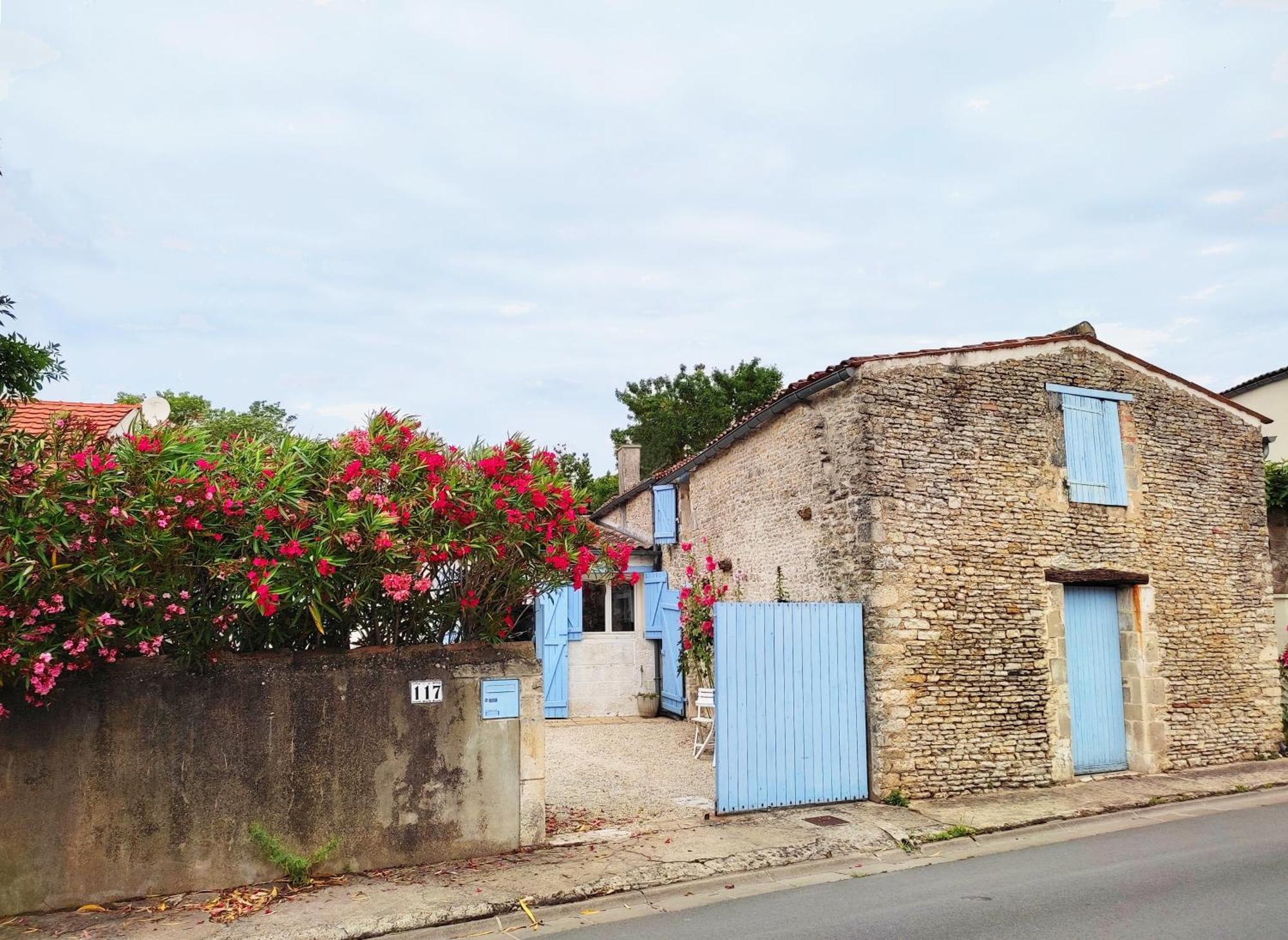 La Grange Bleue - Parking Prive - A 2Km De La Mer Saint-Georges-d'Oleron Esterno foto
